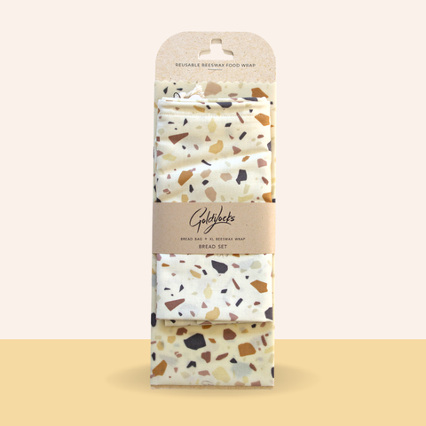 Beeswax food wraps are an all natural, reusable & eco-friendly alternative to plastic wrap in the kitchen and beyond.