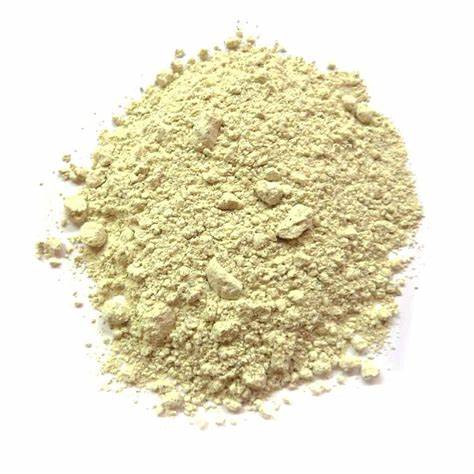 Mucuna (Mucuna pruriens) is a legume that is commonly referred to by its nickname "velvet bean" which refers to its long, fuzzy seed pods. Mucuna originates in Africa and parts of Asia and has a long history of use for its health supporting properties.