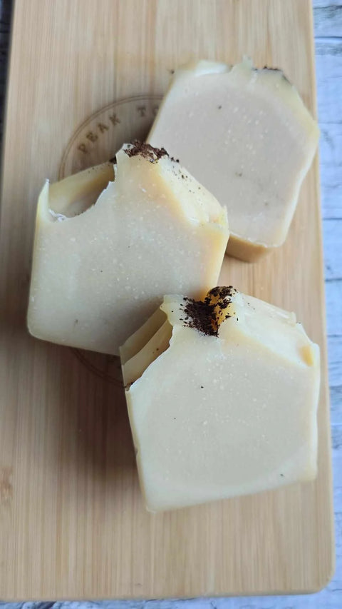 This Peppermint Mocha Tallow Soap Bar is made with invigorating cold brew coffee and rejuvenating peppermint essential oil.