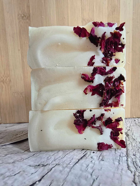 This Spring Fling Tallow Soap Bar is a beautiful balance of floral and fresh. This bar is meant to revitalize and invigorate.