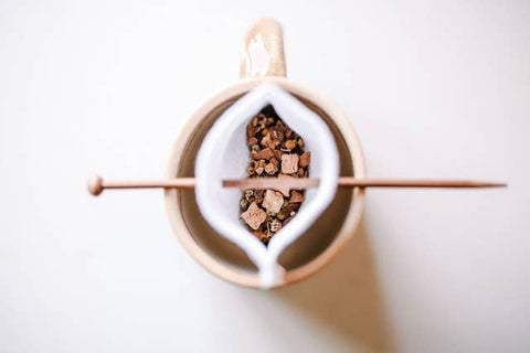 Ditch toxic microplastics in your cup of tea for these 100% organic cotton reusable tea bags! Reusable tea bags are a great way to have a cup of tea without worry of any toxins or creating excess waste.