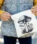 Ditch single-use plastic and pack your snacks sustainably with our eco-friendly Reusable Snack Bag. 