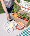 Beeswax food wraps are an all natural, reusable & eco-friendly alternative to plastic wrap in the kitchen and beyond.