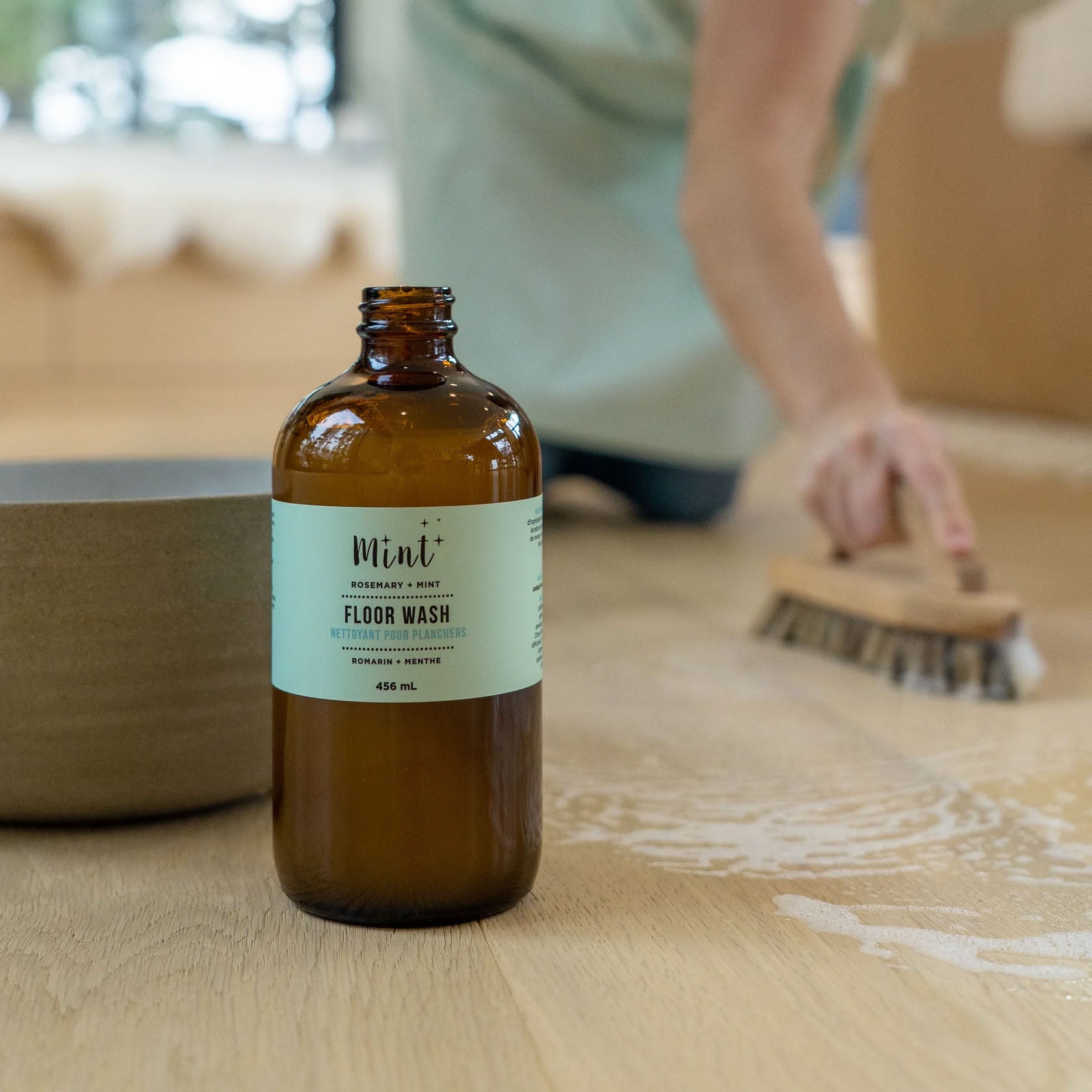 Mint Floor Wash is a concentrated formula that is tough on dirt and odours and leaves a lasting streak free shine. Made with 100% all natural plant based ingredients that is safe to use on all floor types. Scented with pure organic Essential Oils of Rosemary, Mint and Orange that will leave your entire room smelling fresh and clean.