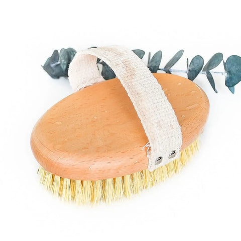 This premium quality body brush is made with natural sisal bristles which are non-irritating and perfectly safe for the skin! This dry brush gently exfoliates the skin, provide stimulating massages, supports the lymphatic system and soothes tired and aching muscles.