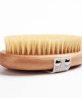 This premium quality body brush is made with natural sisal bristles which are non-irritating and perfectly safe for the skin! This dry brush gently exfoliates the skin, provide stimulating massages, supports the lymphatic system and soothes tired and aching muscles.