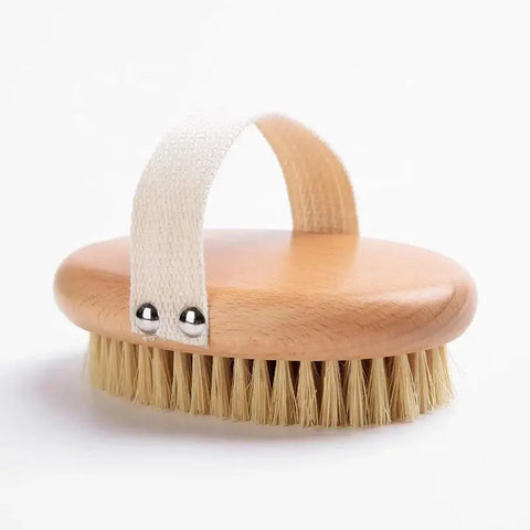 This premium quality body brush is made with natural sisal bristles which are non-irritating and perfectly safe for the skin! This dry brush gently exfoliates the skin, provide stimulating massages, supports the lymphatic system and soothes tired and aching muscles.
