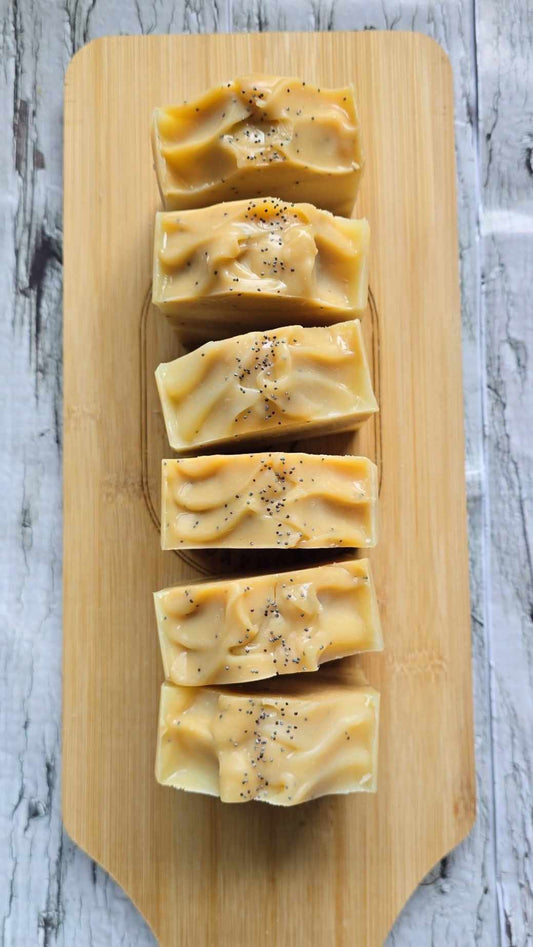 This Lemon Cake Tallow Soap Bar is fresh, sweet, refreshing and lightly exfoliating. The added poppy seeds create a nice little extra to get your skin extra clean and help remove some dead skin and rejuvenate.&nbsp;