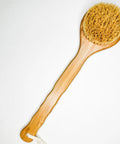 This Bamboo Body Dry Brush (Long Handle) is made with natural sisal bristles and an extra long handle, making it perfect for gently exfoliating the skin, stimulating the lymphatic system and soothing tired, aching muscles.