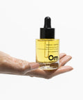 Filler oils have no place on your face. Our ultra-luxe formulas blend a wide array of plant-based, oil soluble actives that target specific skin challenges. This one increases firmness and elasticity with high-end fatty acids to leave skin feeling soft, silky and touchable. It leaves a powder-like finish on the skin, and works amazingly with our Youth Infusion Elixir.