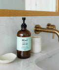 A gentle formula made with jojoba oil and plant-based, all natural cleansing agents that leaves your hands feeling soft and clean.