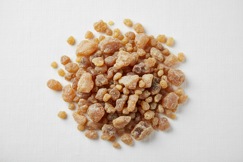 Pine resin (Pinus spp) is a natural, aromatic substance harvested from pine trees and traditionally collected in solid, amber-colored chunks. Known for its rich, woodsy scent and raw, organic appearance, pine resin has been used for centuries in practical, craft, and cultural applications. 