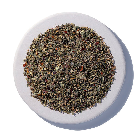 Our organic Pizza Seasoning is a classic blend of authentic Italian herbs that perfectly enhances the flavour of pizza sauces! While Pizza seasoning is similar to Italian seasoning, this blend has extra ingredients that specifically compliement pizzas, such as onions, garlic and fennel!&nbsp;