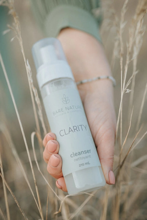 Designed to refresh and cleanse, Bare Nature's Clarity Gentle Foaming Facial Cleanser is a lightweight formula perfect for oily and combination skin types. This cleanser effectively removes makeup and impurities while being gentle enough for daily use, leaving your skin feeling clean and balanced.
