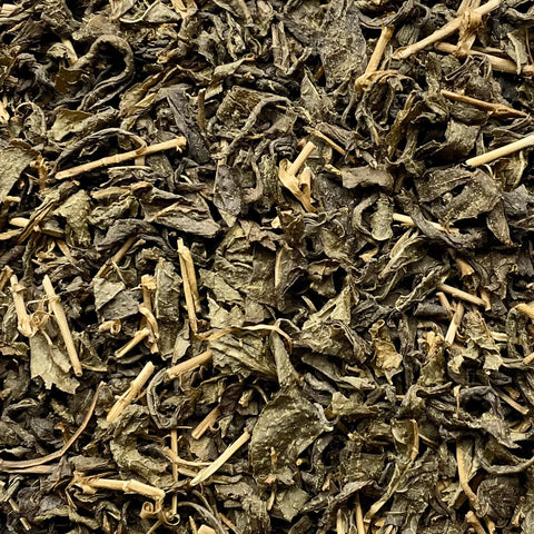 Our Golden Hour Dark Tea is golden in color, with a mild natural sweetness. Its flavor is smooth and rounded, with notes similar to dried hay and lightly toasted grains like oats or barley. There’s no bitterness or sharp edge, and the finish is clean and lingering.